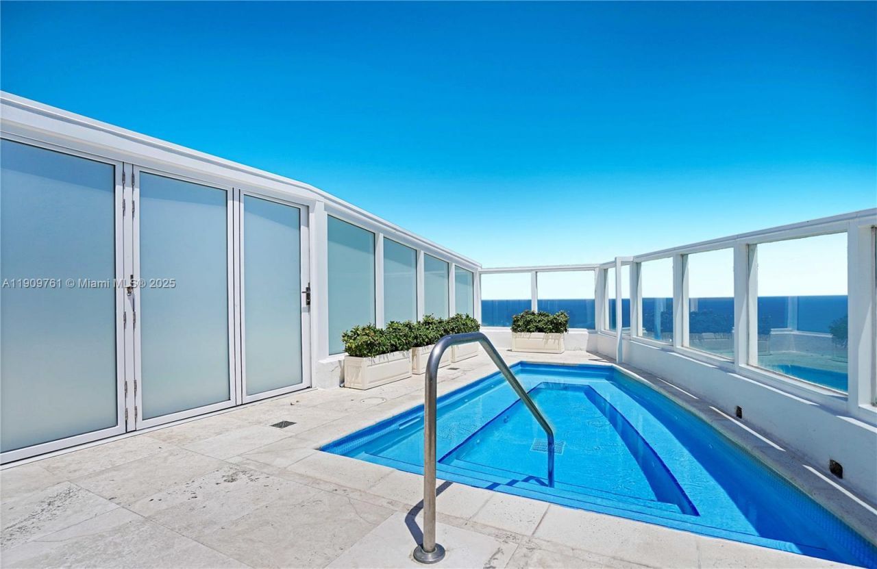 4401 Collins Ave, Unit PH South, Miami Beach, FL 33140 Photo