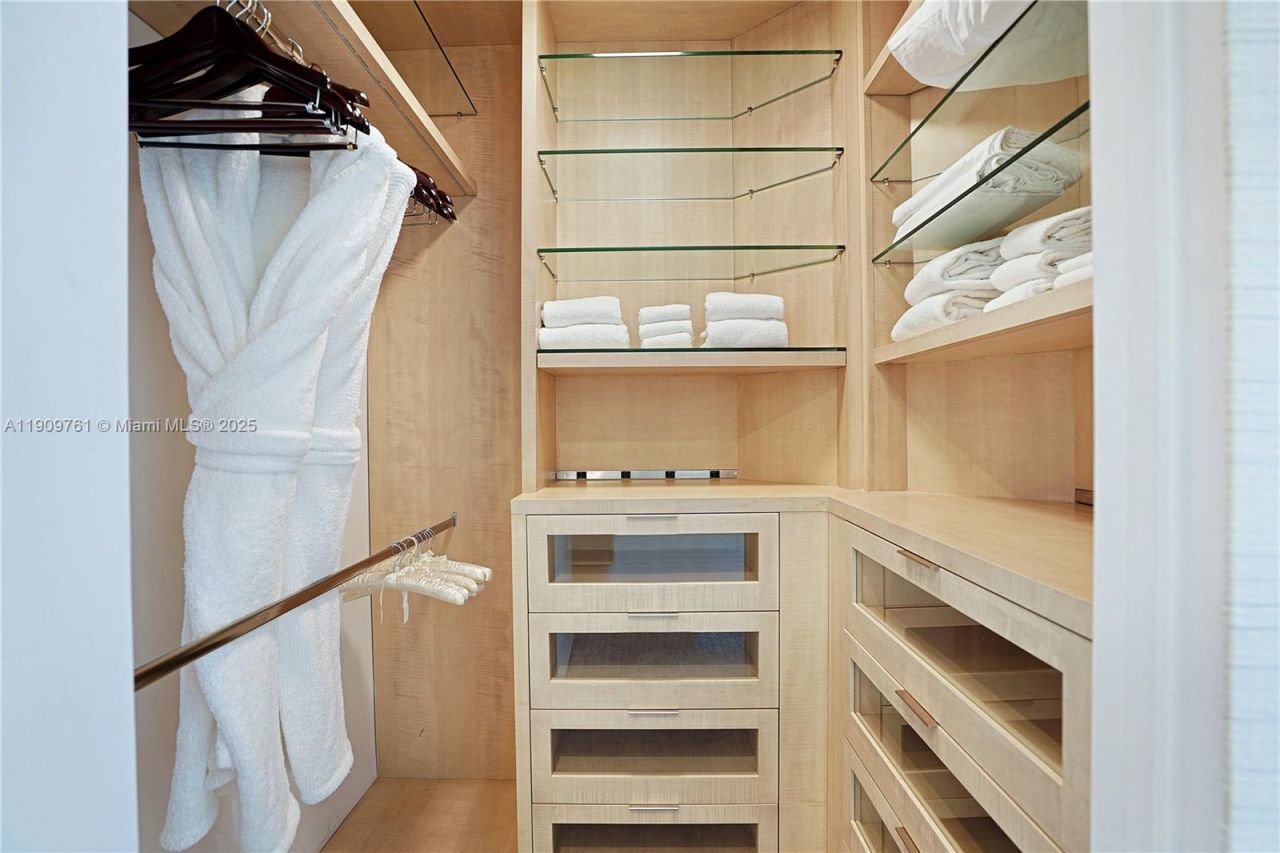 4401 Collins Ave, Unit PH South, Miami Beach, FL 33140 Photo