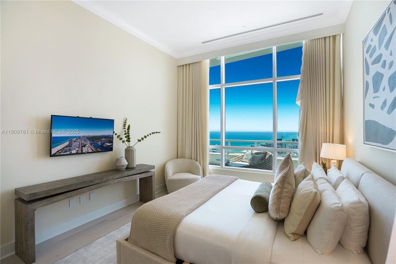 4401 Collins Ave, Unit PH South, Miami Beach, FL 33140 Photo