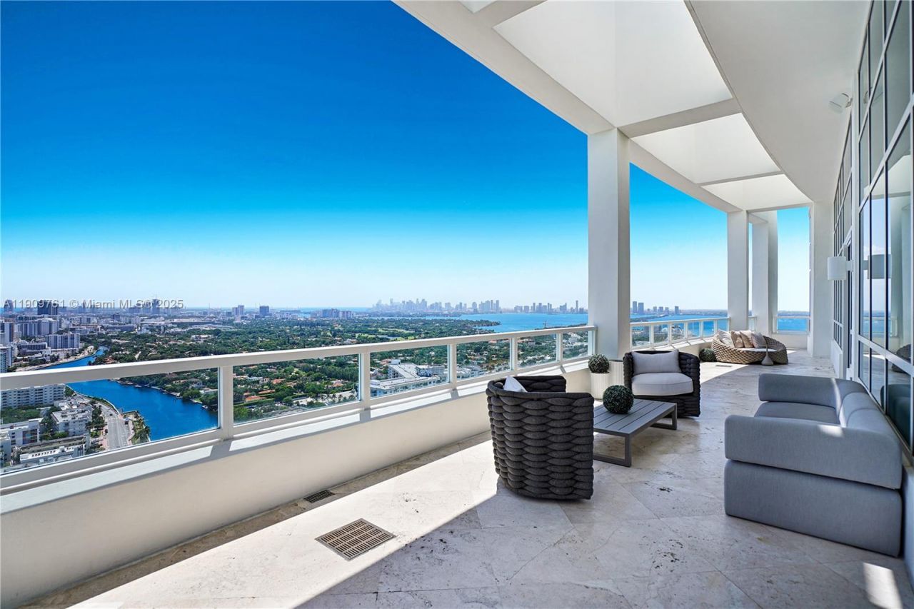 4401 Collins Ave, Unit PH South, Miami Beach, FL 33140 Photo