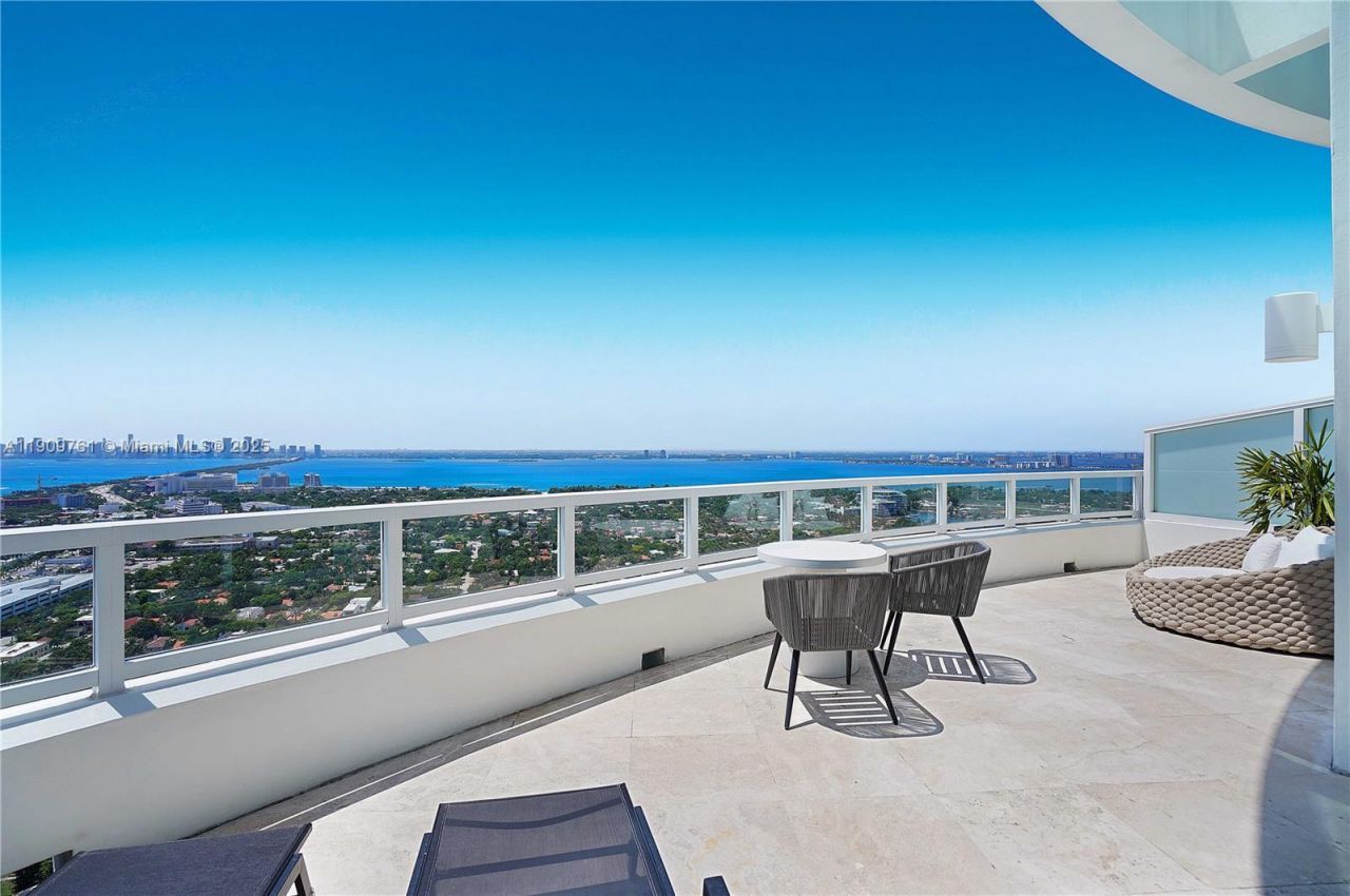 4401 Collins Ave, Unit PH South, Miami Beach, FL 33140 Photo