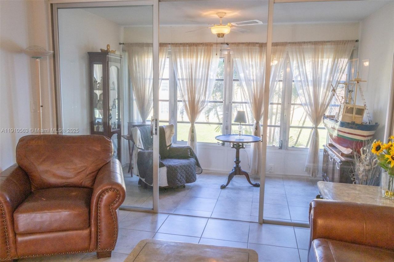 5851 NW 62nd Ave, Unit 202, Tamarac, FL 33319 Photo