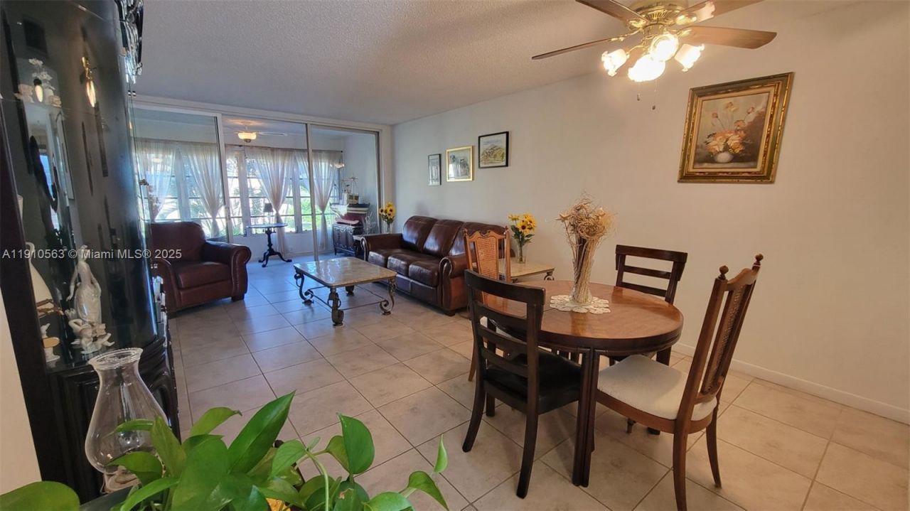 5851 NW 62nd Ave, Unit 202, Tamarac, FL 33319 Photo