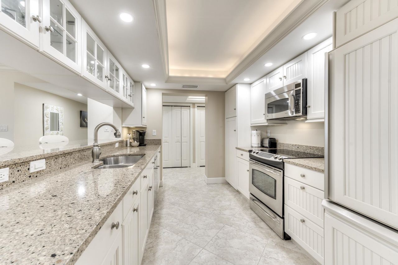 1605 Middle Gulf Dr, Unit 115, Sanibel, FL 33957 Photo