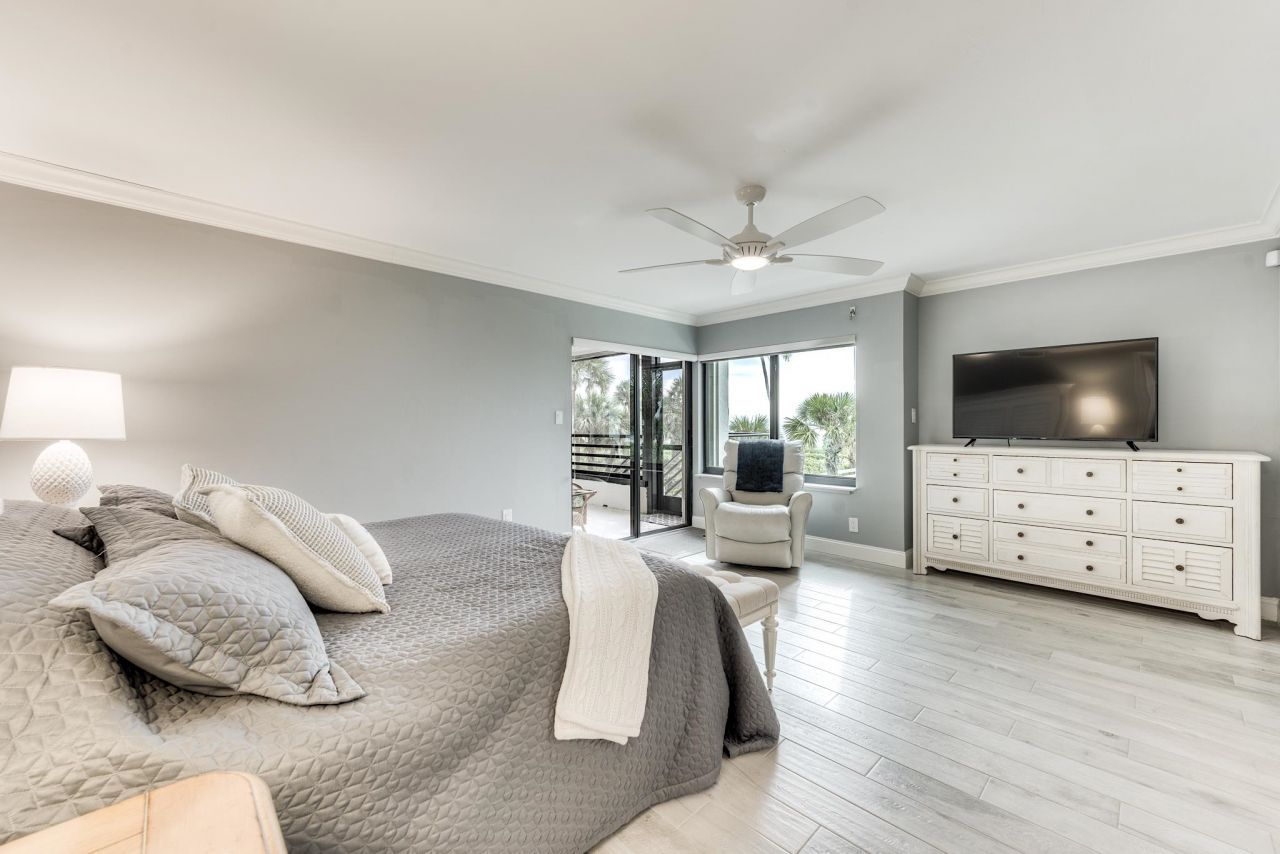 1605 Middle Gulf Dr, Unit 115, Sanibel, FL 33957 Photo