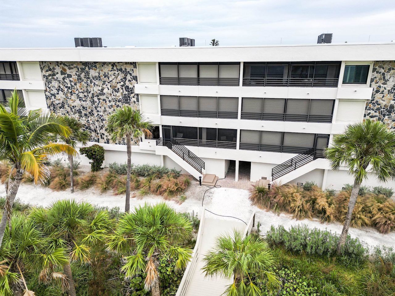 1605 Middle Gulf Dr, Unit 115, Sanibel, FL 33957 Photo