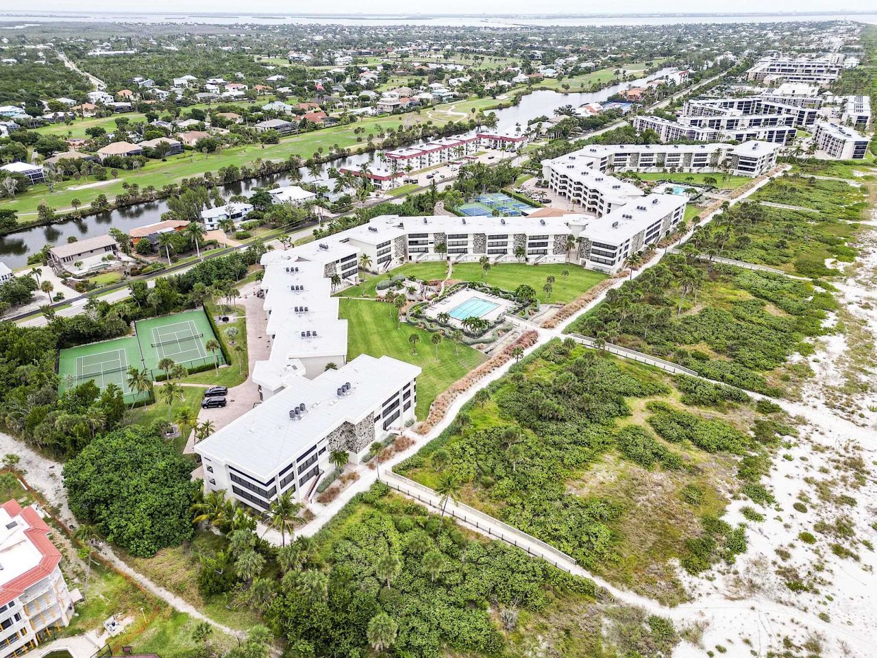 1605 Middle Gulf Dr, Unit 115, Sanibel, FL 33957 Photo