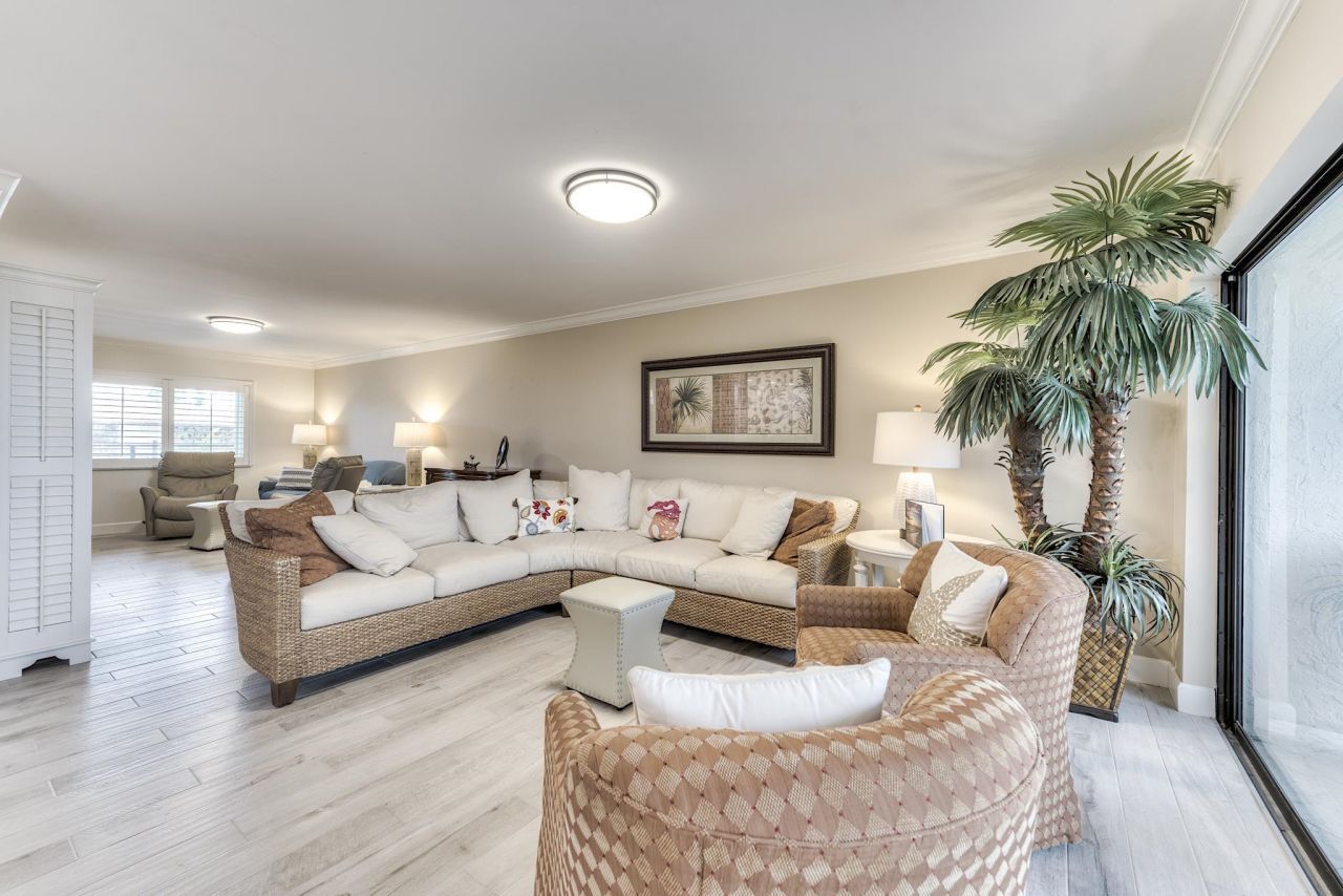 1605 Middle Gulf Dr, Unit 115, Sanibel, FL 33957 Photo