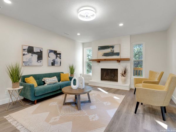 139 Canyon Oaks, Hollywood Park, TX 78232