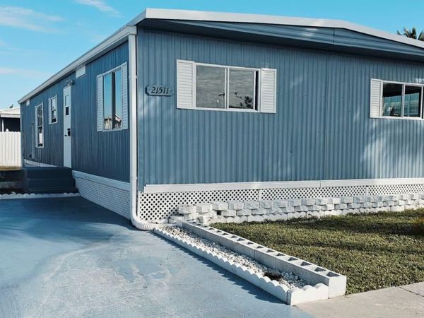 21511 NW 3rd Street, Pembroke Pines, FL 33029