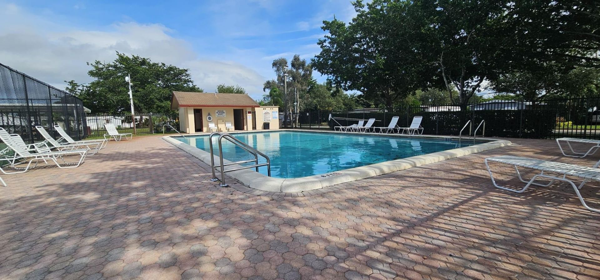 21511 NW 3rd Street, Pembroke Pines, FL 33029 Photo