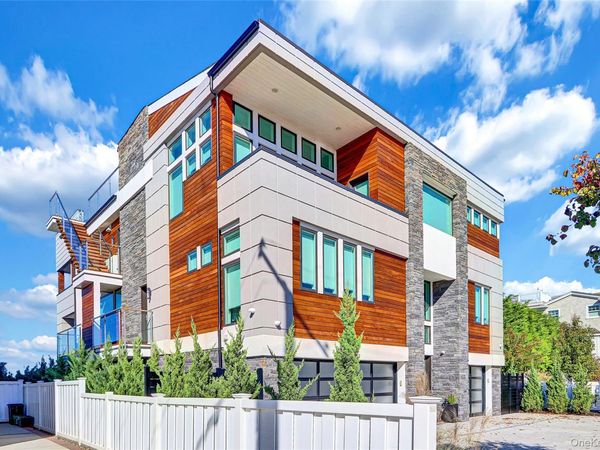 44 Bayside Drive, Point Lookout, NY 11569