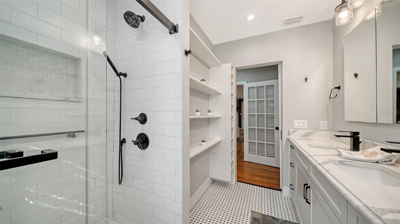 121 24th Street W, Bradenton, FL 34205 Photo