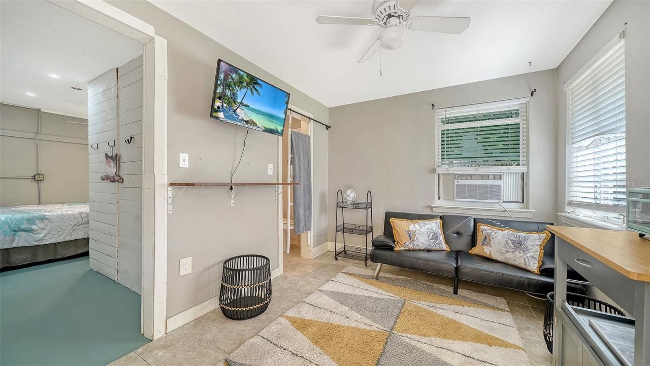 121 24th Street W, Bradenton, FL 34205 Photo