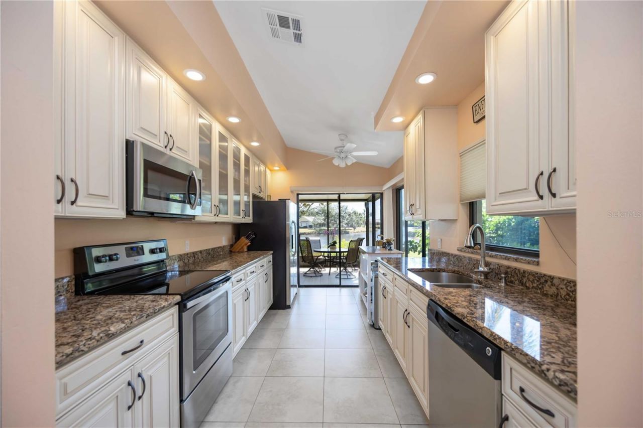 214 Southampton Drive, Unit 327, Venice, FL 34293 Photo
