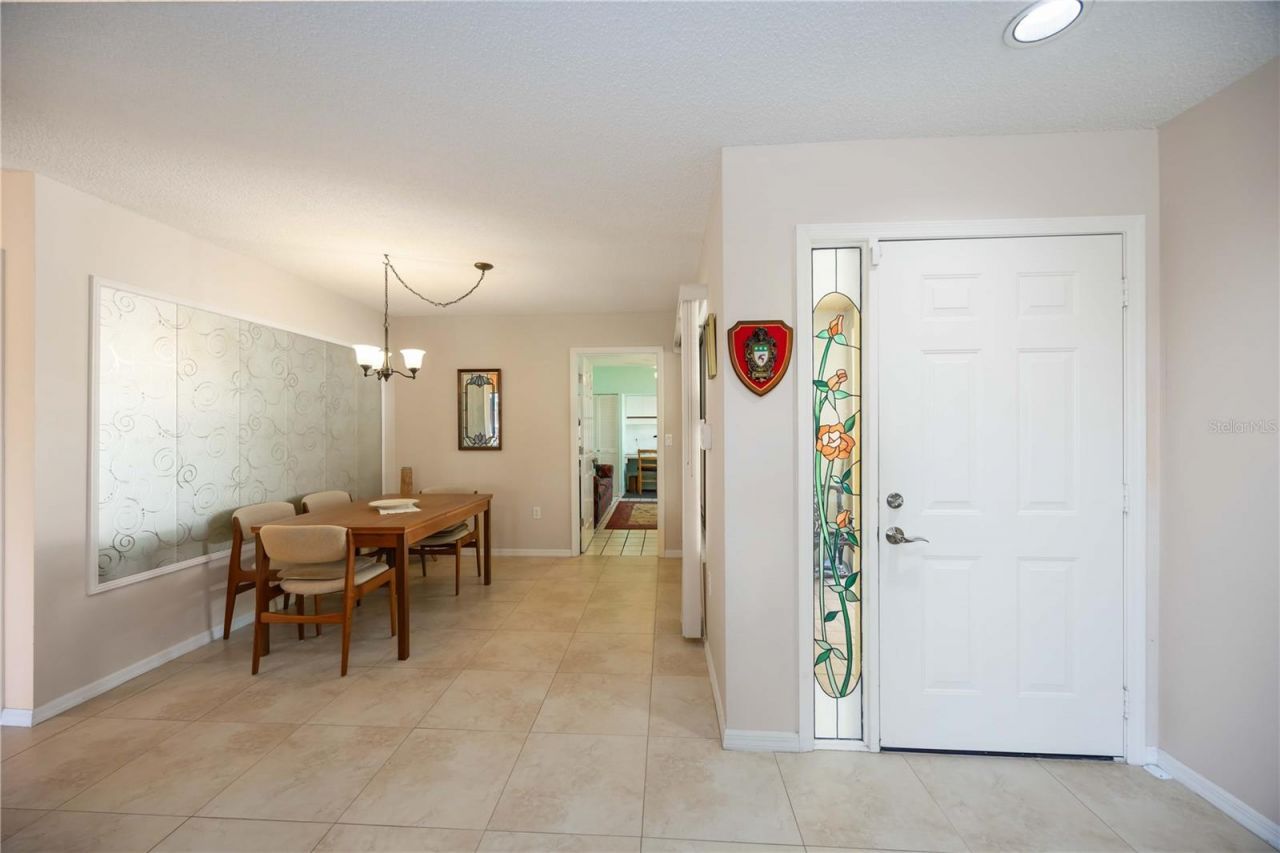 214 Southampton Drive, Unit 327, Venice, FL 34293 Photo