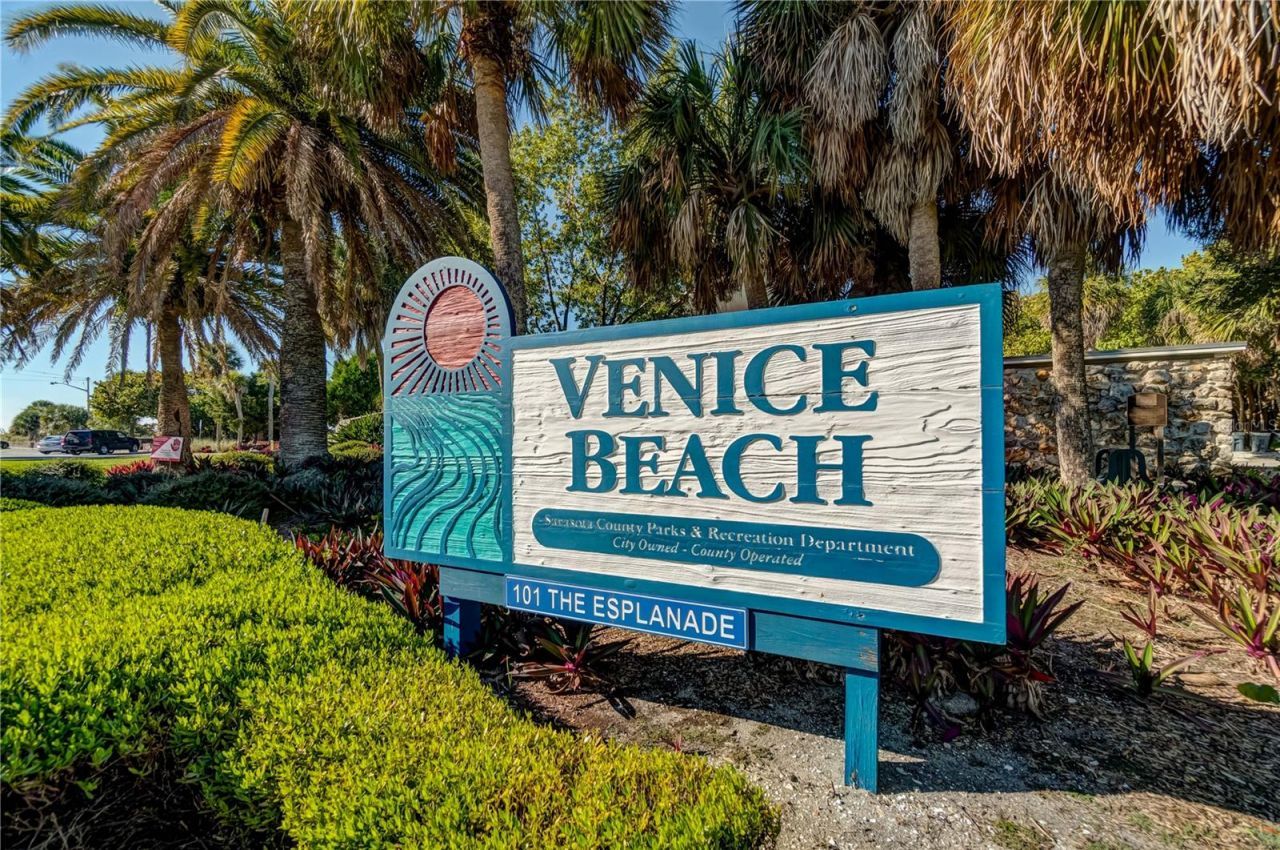 214 Southampton Drive, Unit 327, Venice, FL 34293 Photo