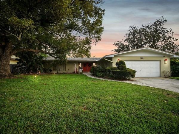 1204 ECKLES DRIVE, TAMPA, FL 33612