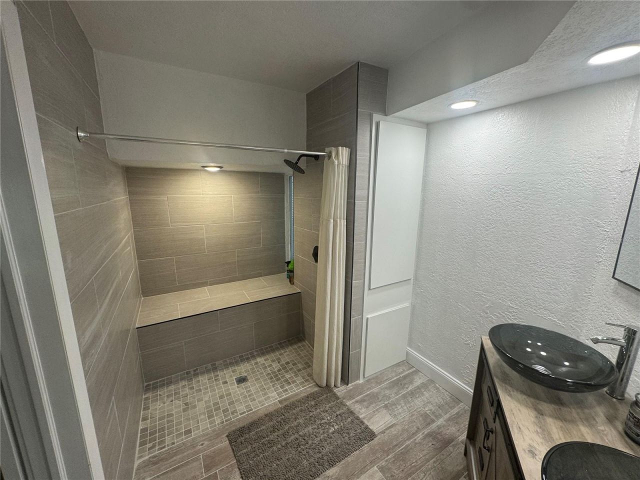 1204 Eckles Drive, Tampa, FL 33612 Photo