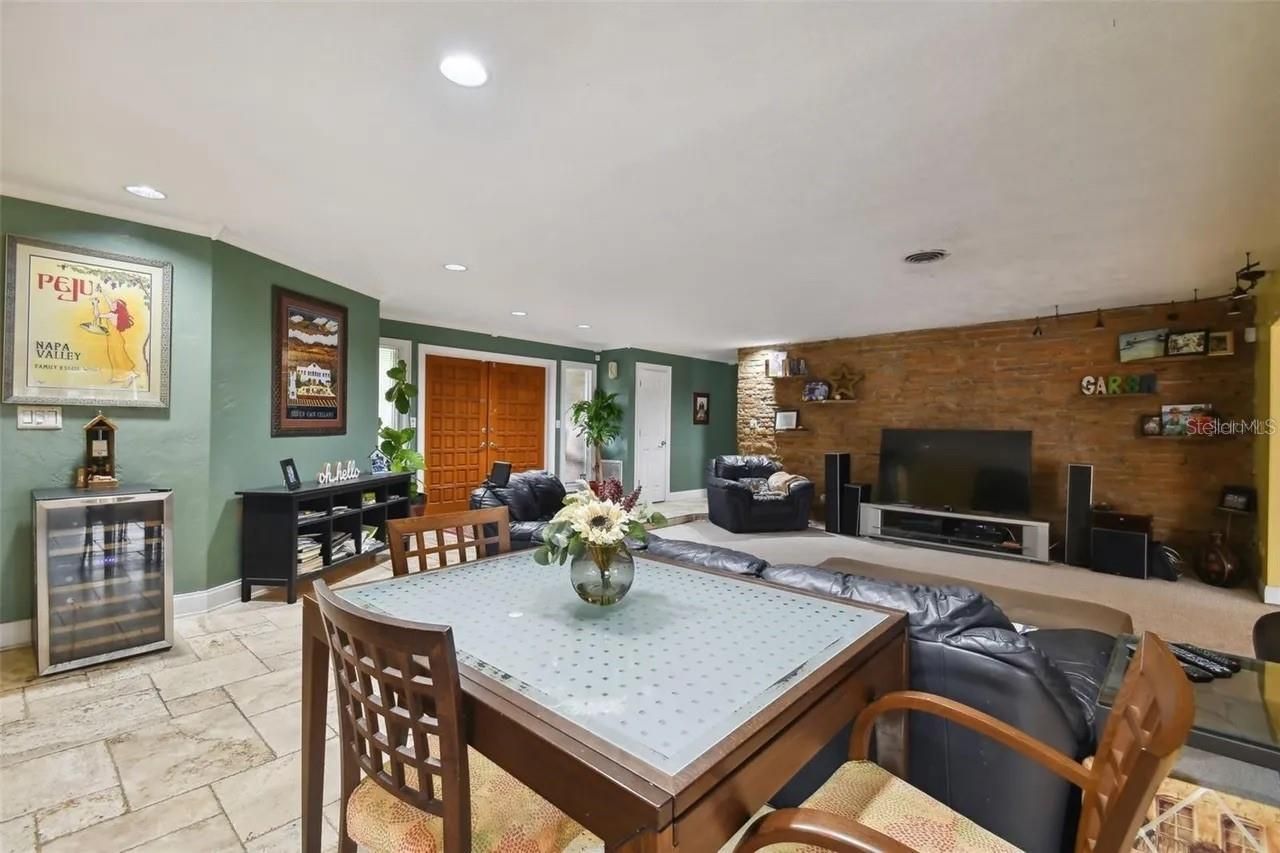 1204 Eckles Drive, Tampa, FL 33612 Photo