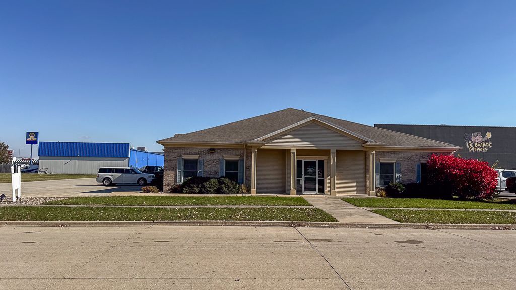 14 Currency Drive, Bloomington, IL 61704