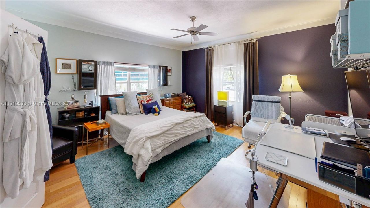 561 NW 53rd St, Miami, FL 33127 Photo