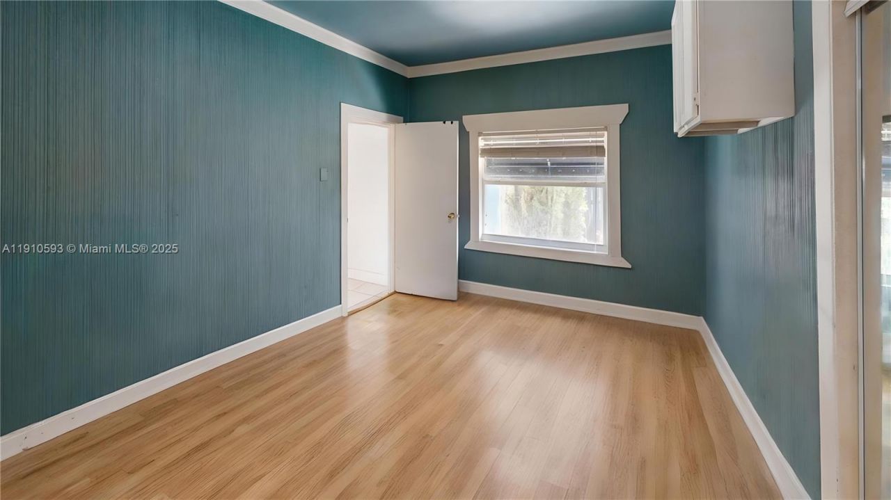 561 NW 53rd St, Miami, FL 33127 Photo