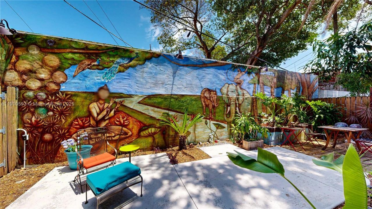 561 NW 53rd St, Miami, FL 33127 Photo