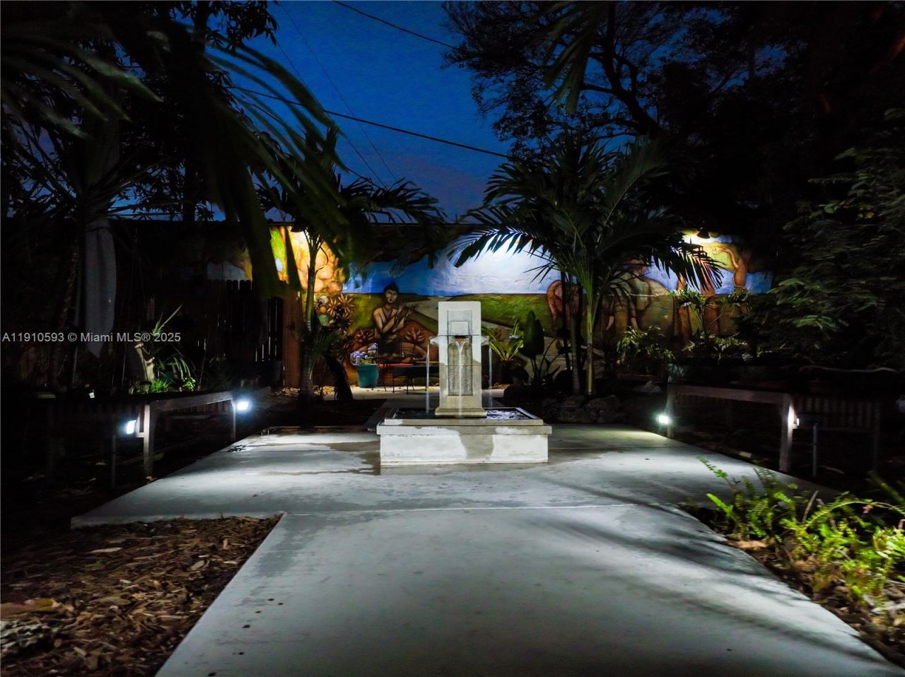 561 NW 53rd St, Miami, FL 33127 Photo