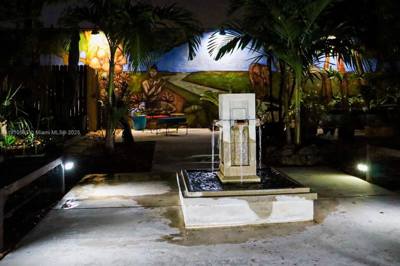 561 NW 53rd St, Miami, FL 33127 Photo