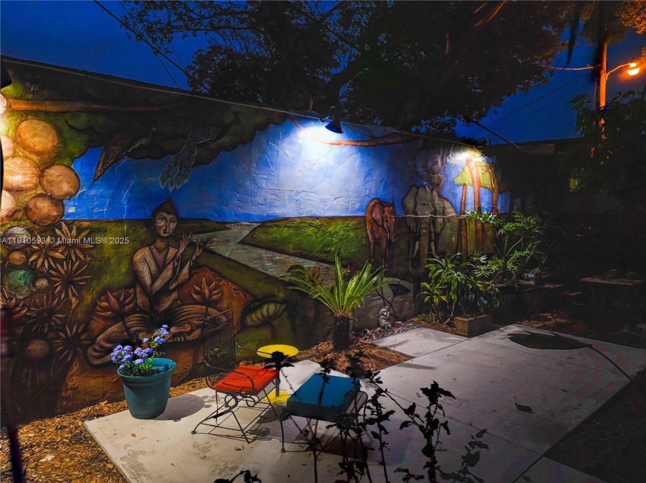 561 NW 53rd St, Miami, FL 33127 Photo