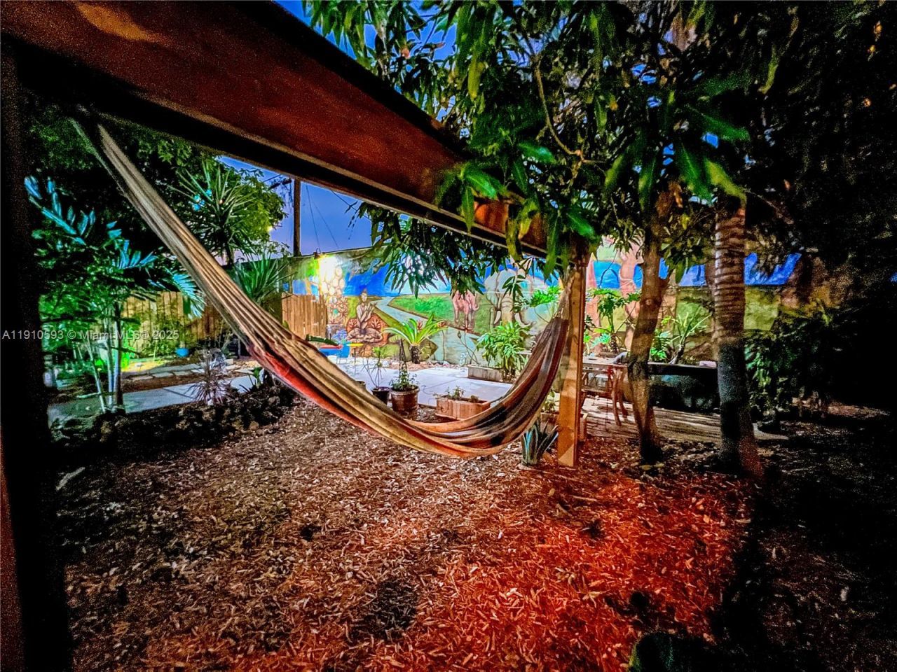 561 NW 53rd St, Miami, FL 33127 Photo