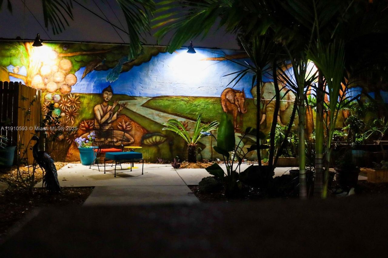 561 NW 53rd St, Miami, FL 33127 Photo