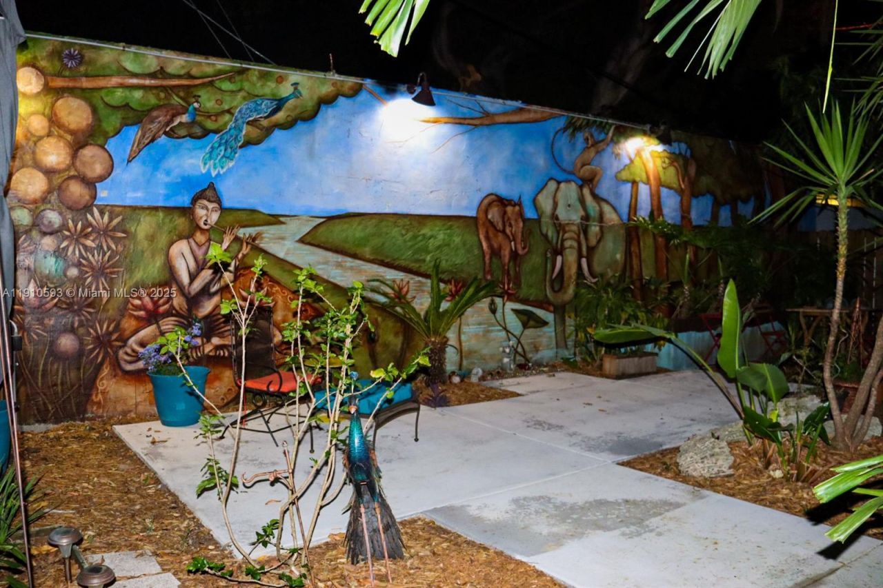 561 NW 53rd St, Miami, FL 33127 Photo