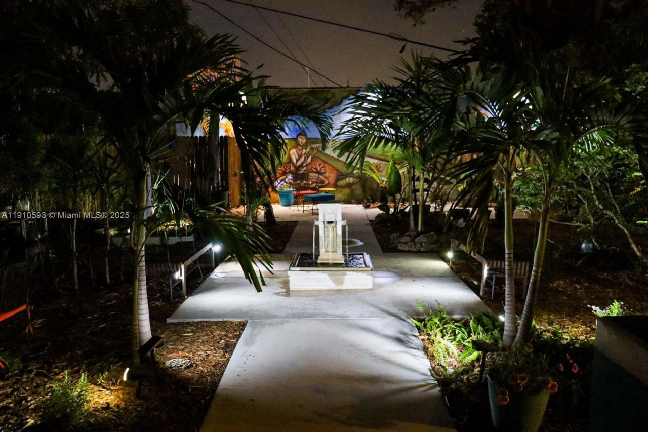 561 NW 53rd St, Miami, FL 33127 Photo