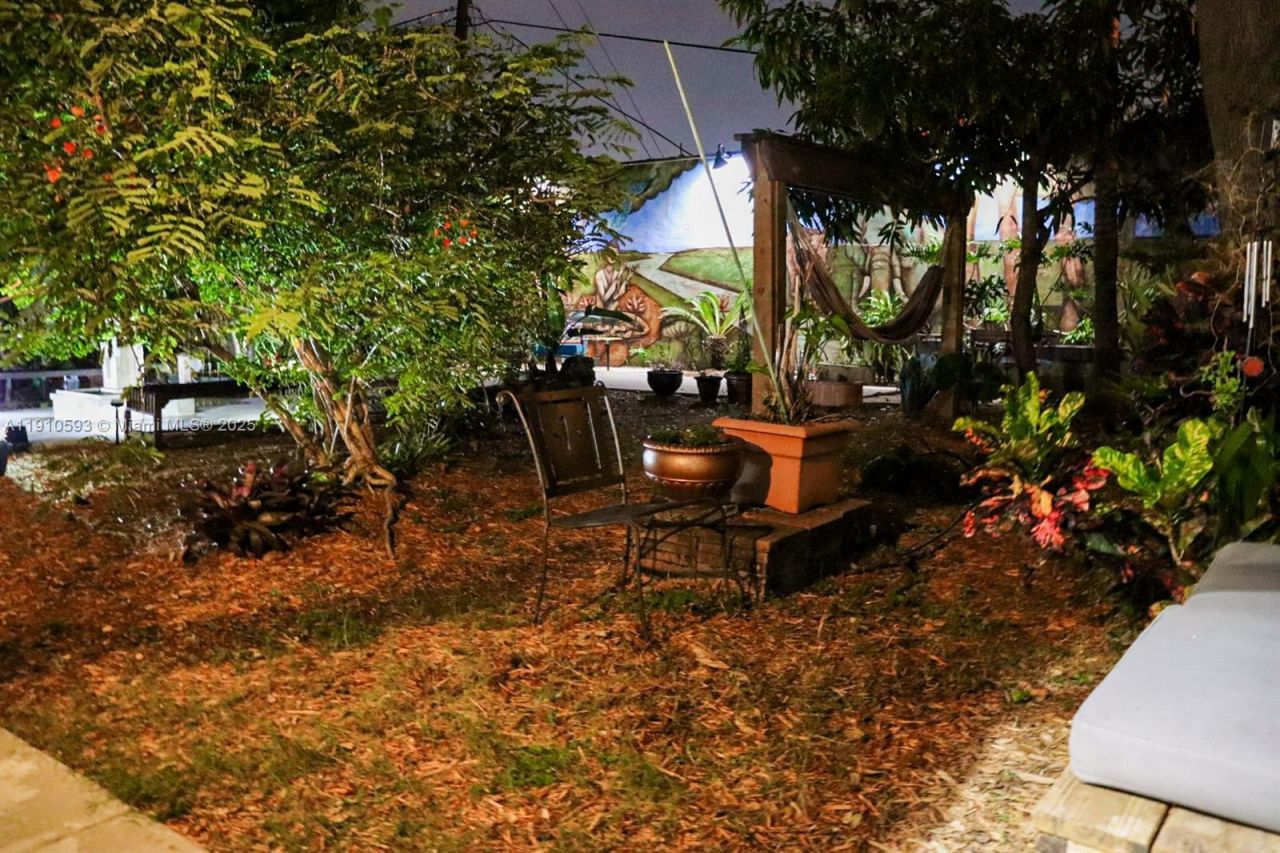 561 NW 53rd St, Miami, FL 33127 Photo