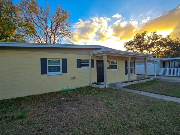 2810 W ROBSON STREET, TAMPA, FL 33614