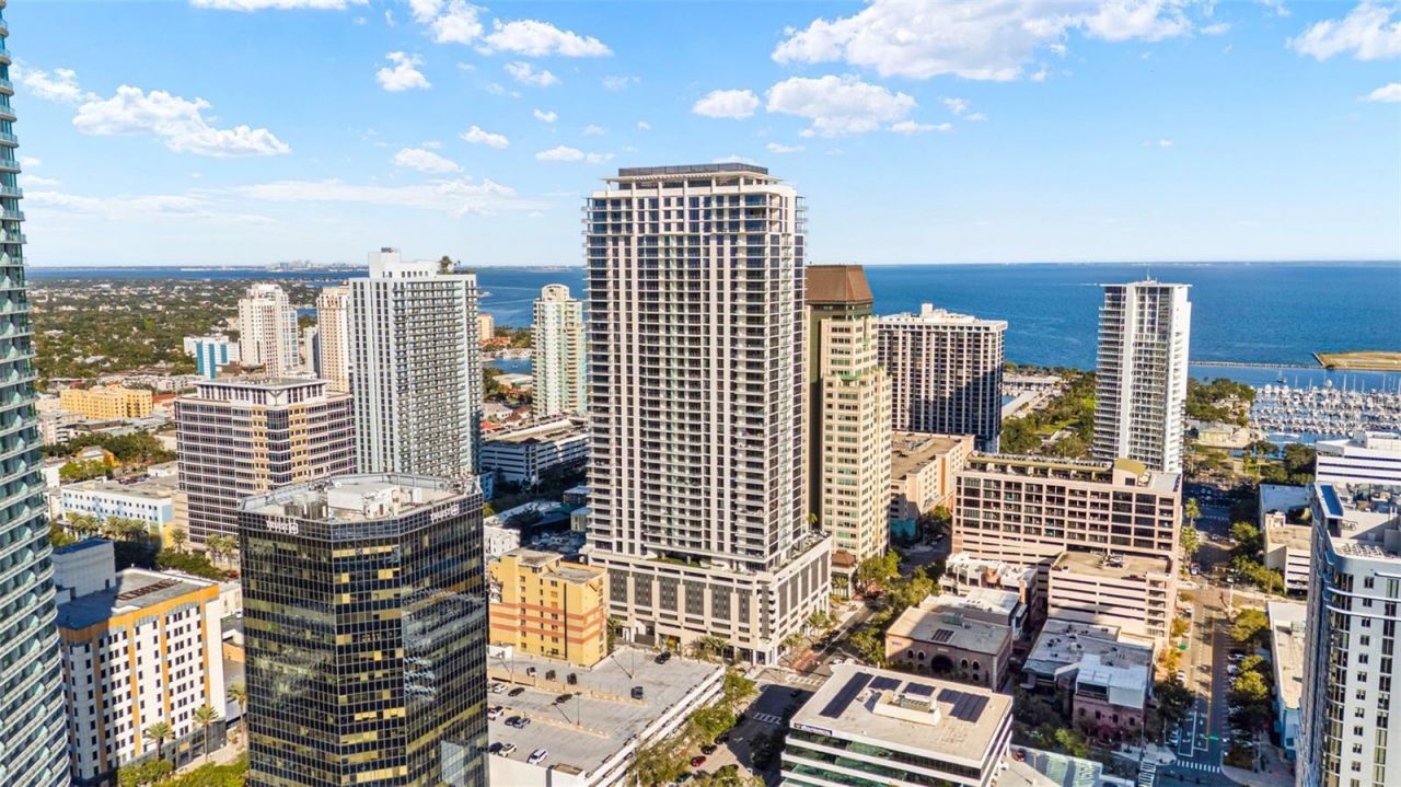 275 1st Avenue S, Unit 3708, Saint Petersburg, FL 33701 Photo