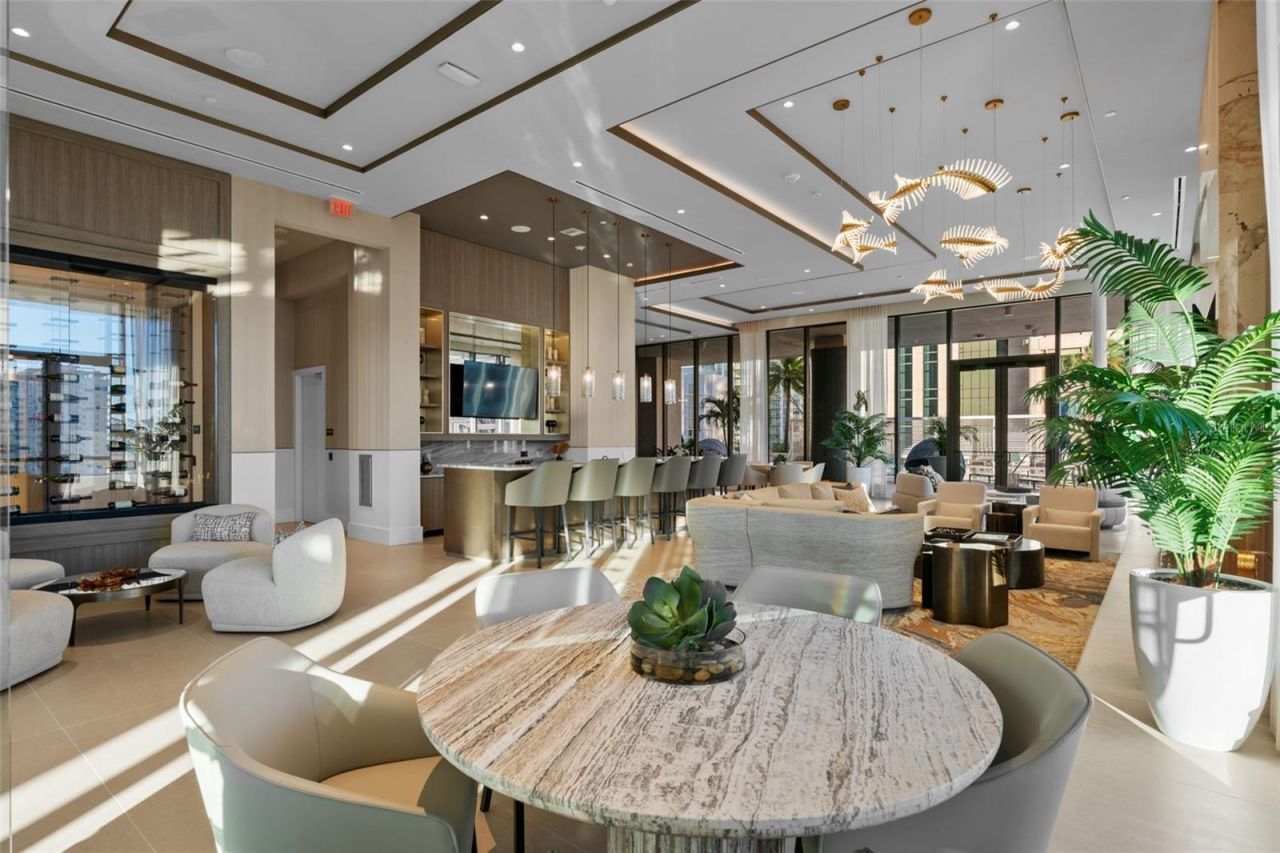 275 1st Avenue S, Unit 3708, Saint Petersburg, FL 33701 Photo