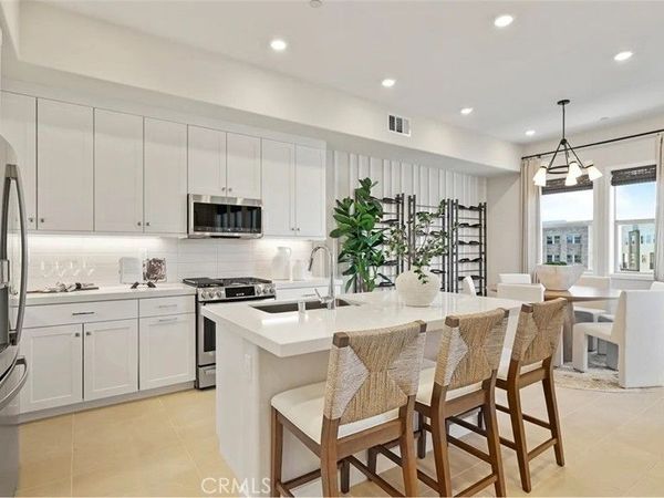 1295 Snowberry Place, Montebello, CA 90640