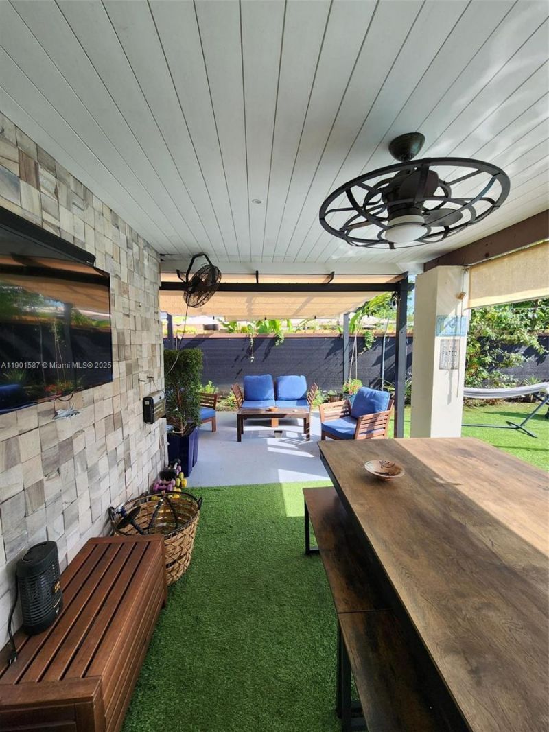 2140 SW 36th Ave, Fort Lauderdale, FL 33312 Photo