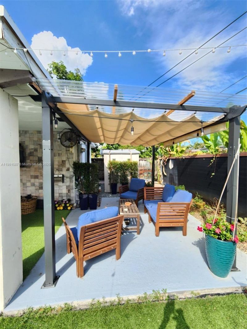 2140 SW 36th Ave, Fort Lauderdale, FL 33312 Photo