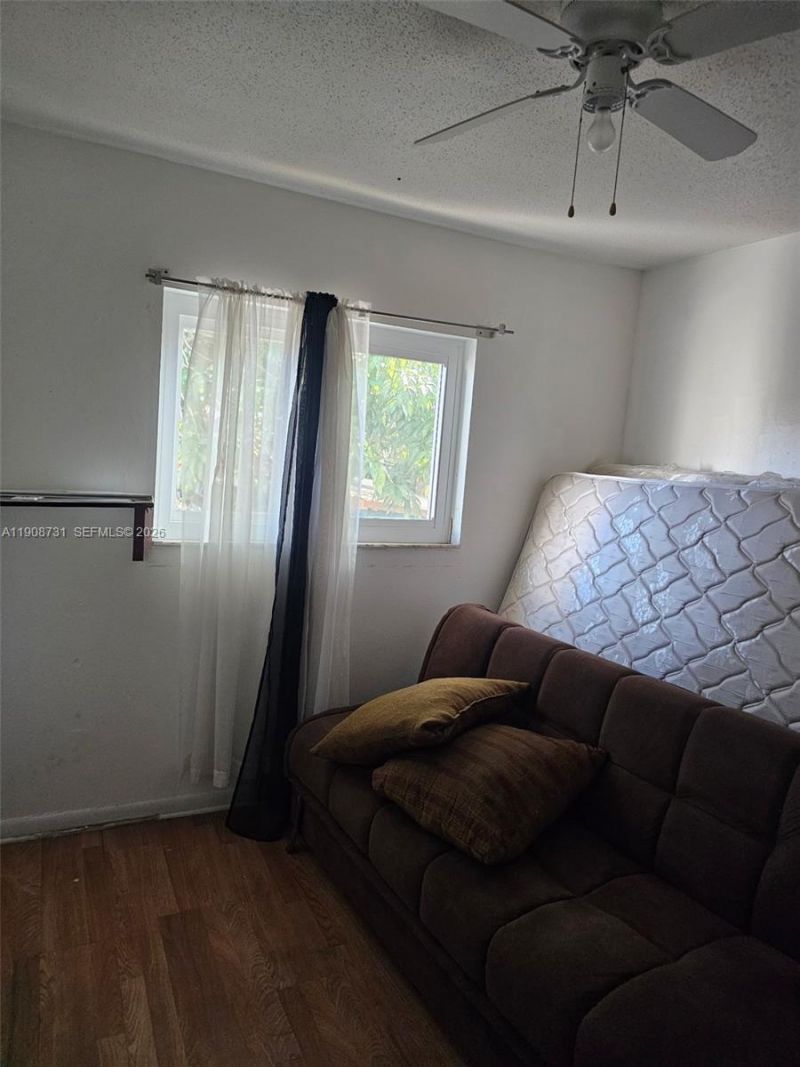 15151 Railroad Dr, Miami Gardens, FL 33054 Photo