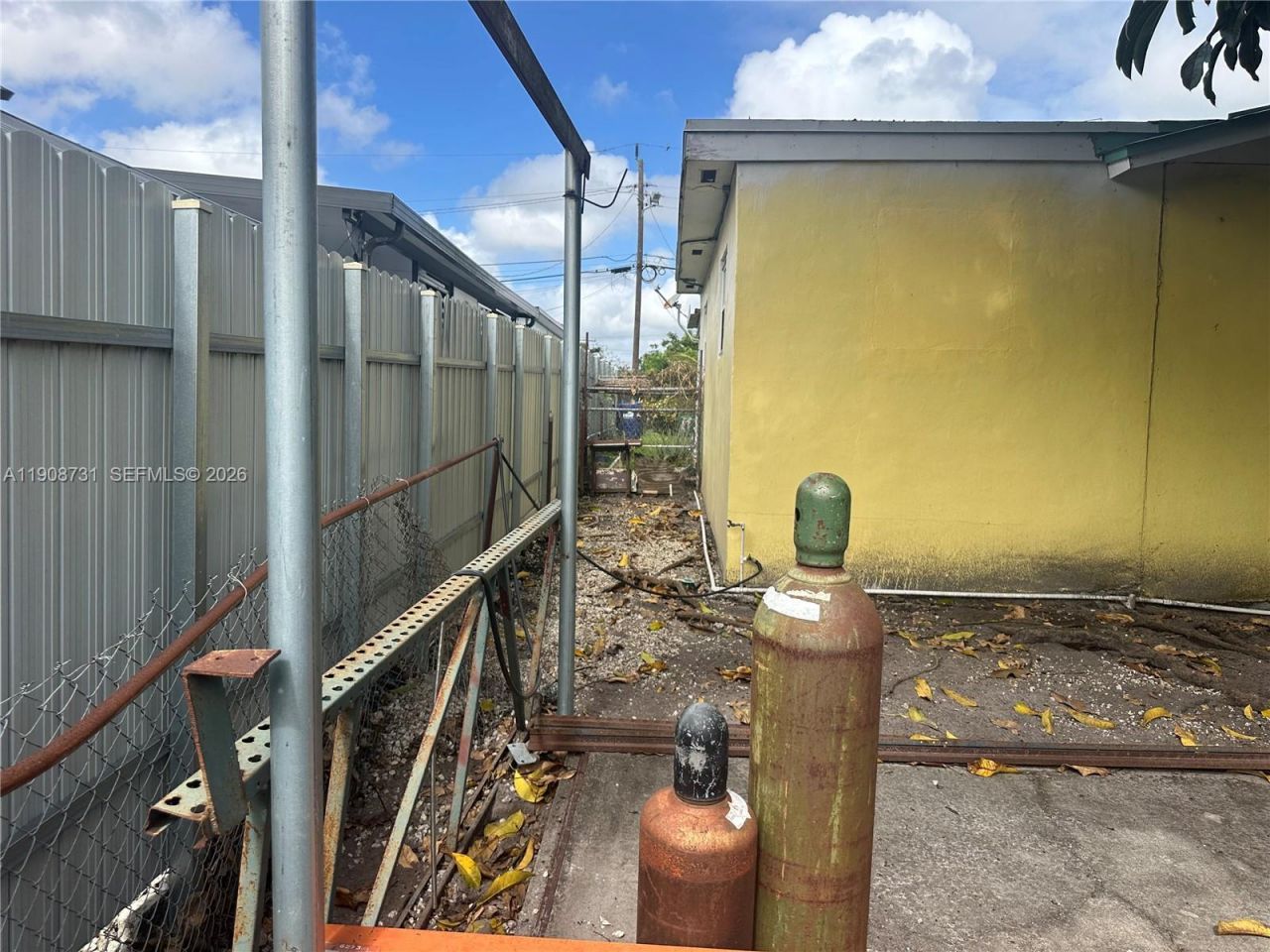 15151 Railroad Dr, Miami Gardens, FL 33054 Photo