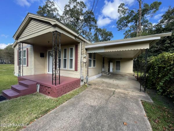 116 W Bertheaud Avenue, Opelousas, LA 70570