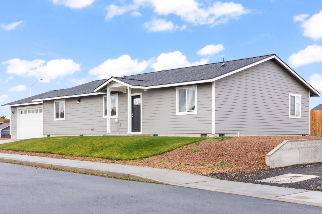 568 Teeny Drive, Metolius, OR 97741 Main Photo