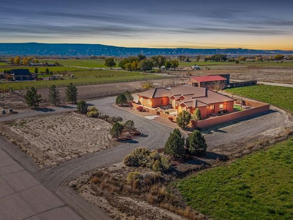 1633 Campfire Court, Loma, CO 81524