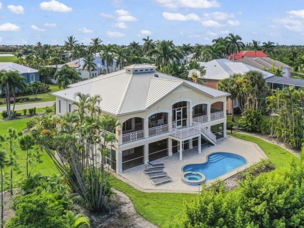 824 Birdie View Pt, Sanibel, FL 33957