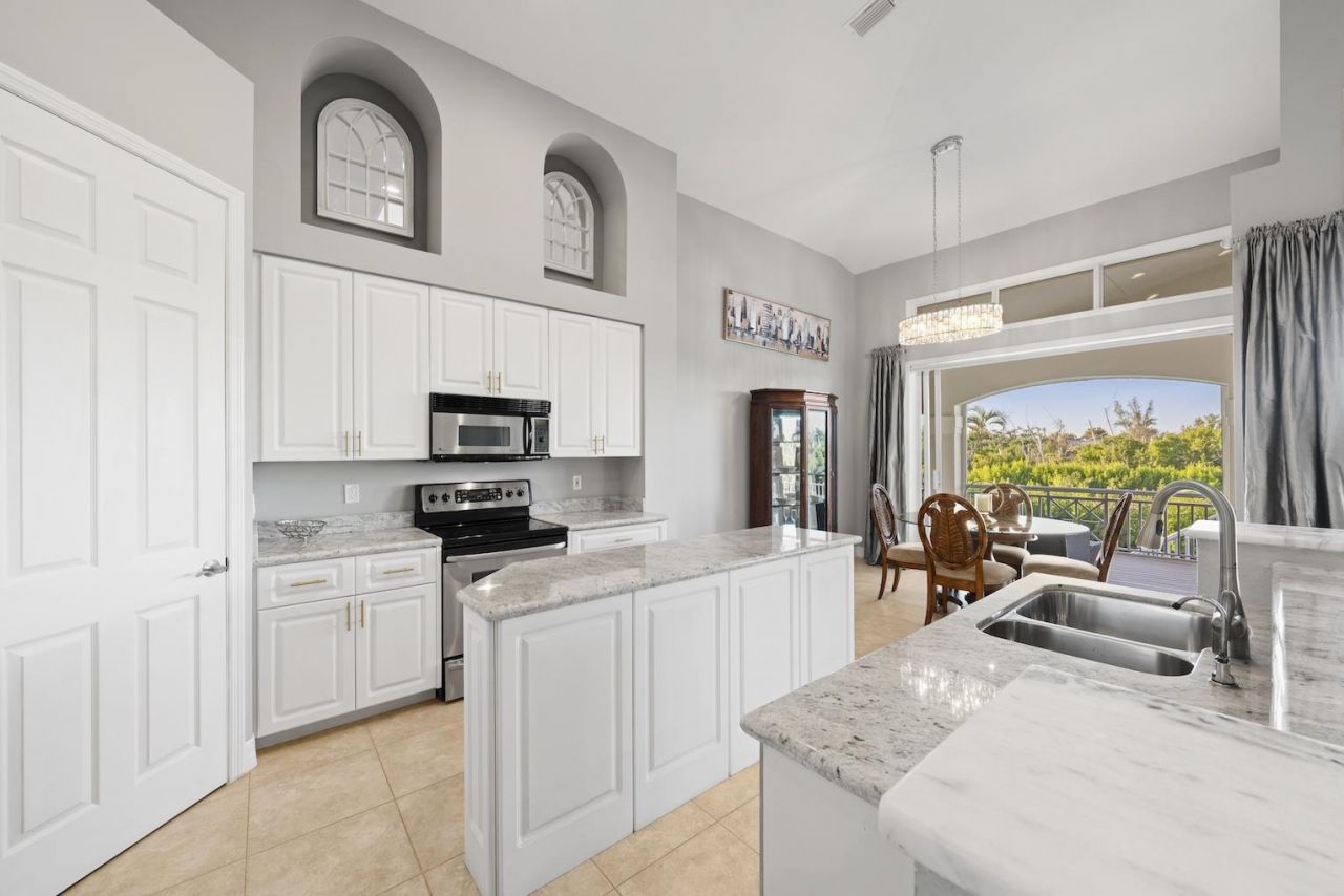 824 Birdie View Pt, Sanibel, FL 33957 Photo