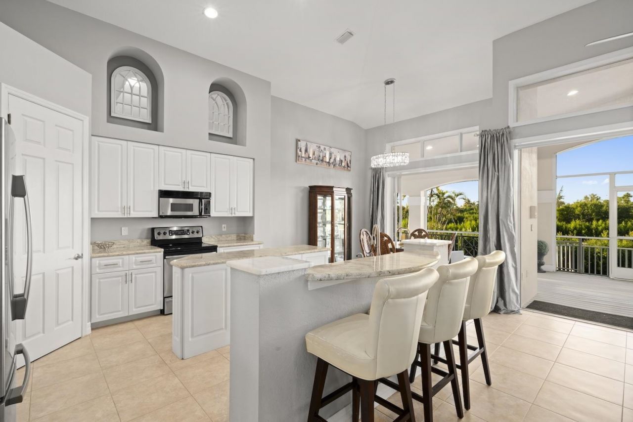 824 Birdie View Pt, Sanibel, FL 33957 Photo